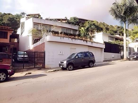 EL CAFETAL. ESPECTACULAR QUINTA EN VENTA.