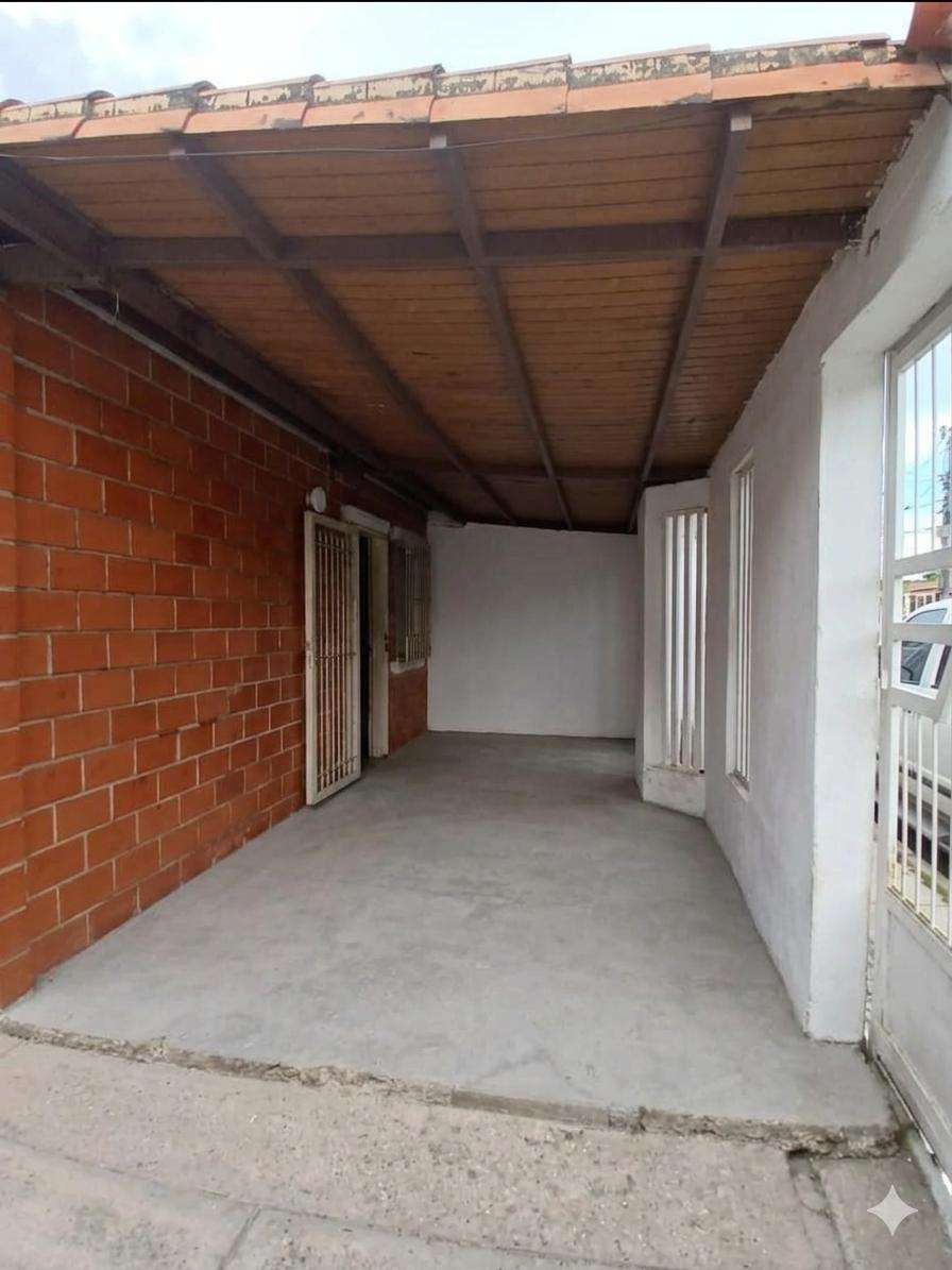 3 Casa en Venta en Guacara vía El Samán
