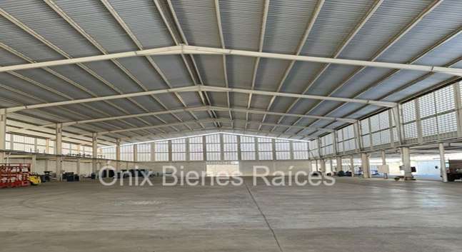 Venta Galpón de 4.820,50 M2 en Valencia