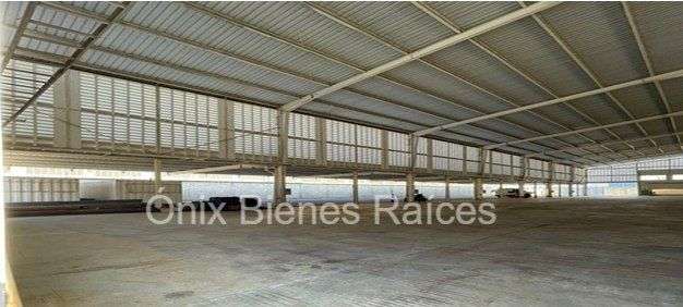 Venta Galpón de 4.820,50 M2 en Valencia