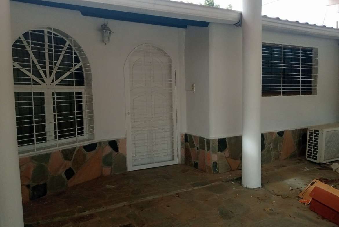 BELLA FLORIDA – LOS CAOBOS VALENCIA CASA EN VENTA