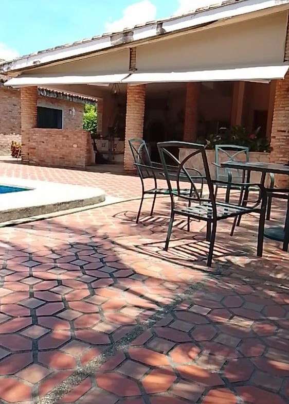 Parcela con Casa, Caney y Piscina Safari Carabobo