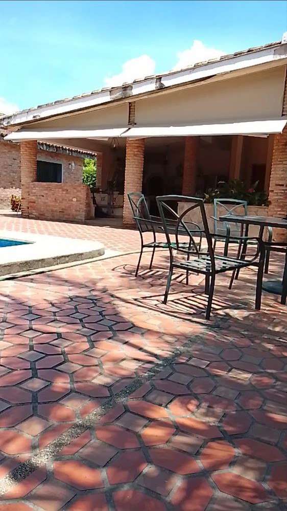 Parcela con Casa, Caney y Piscina Safari Carabobo