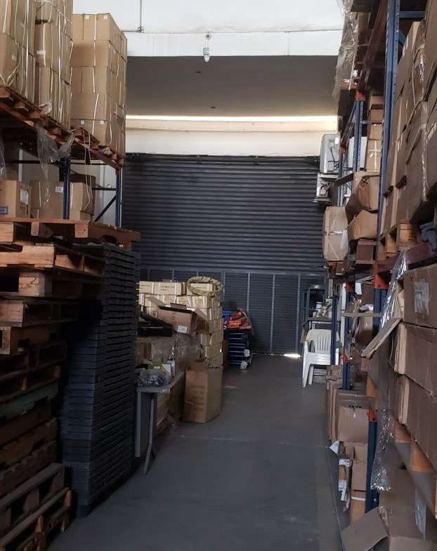 Venta de Galpón comercial-industrial con oficinas