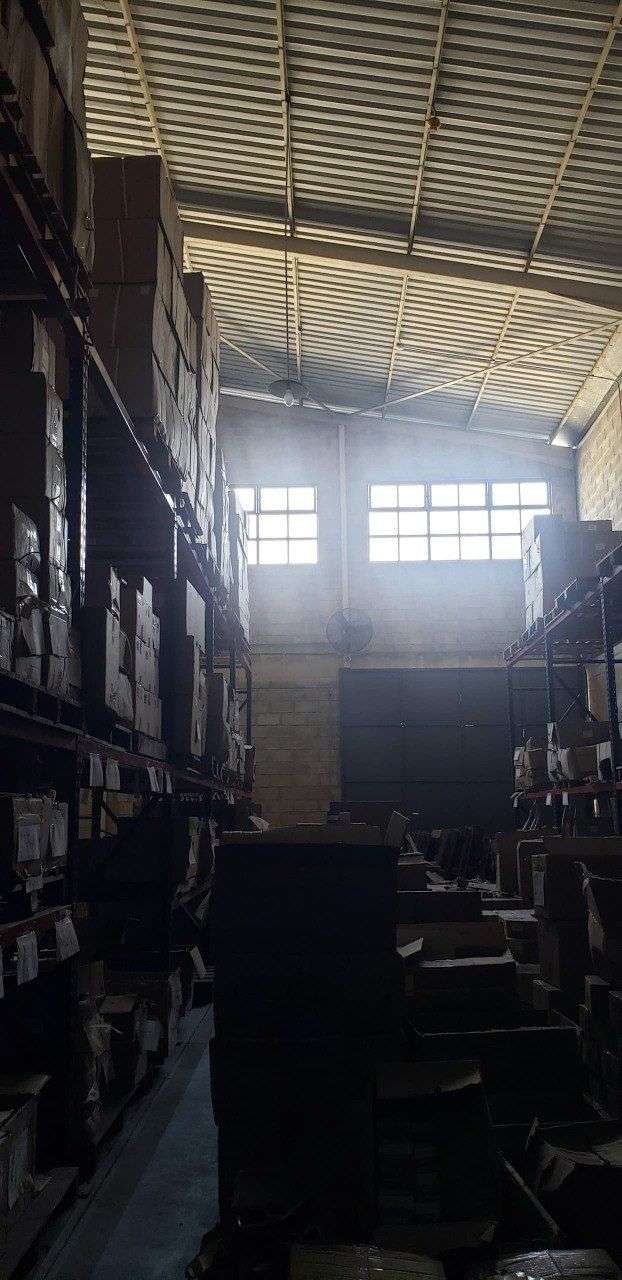 Venta de Galpón comercial-industrial con oficinas