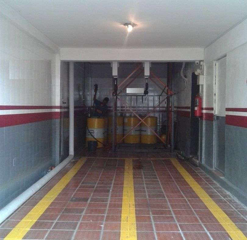 Venta Local Comercial de 3 Niveles