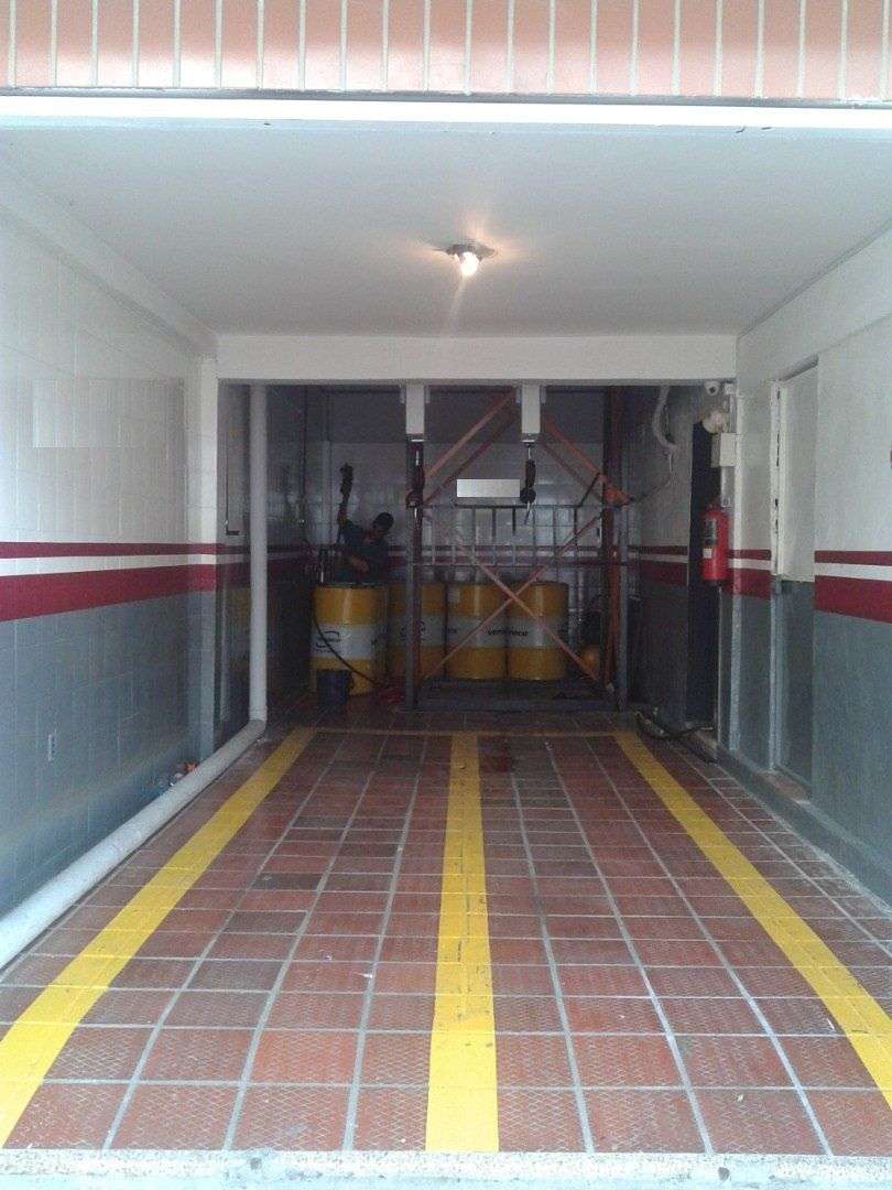 Venta Local Comercial de 3 Niveles