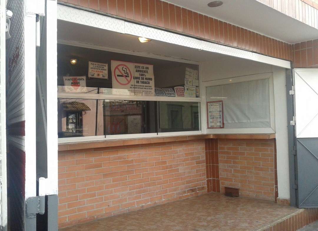 Venta Local Comercial de 3 Niveles