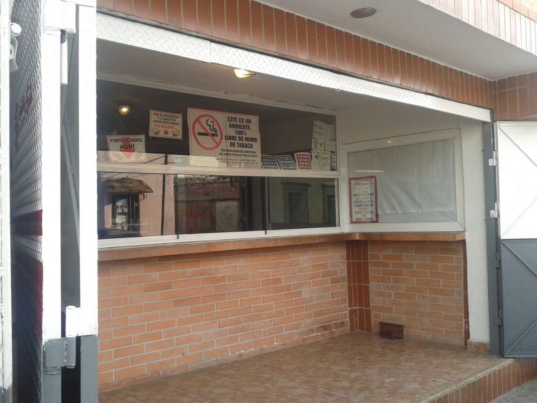 Venta Local Comercial de 3 Niveles