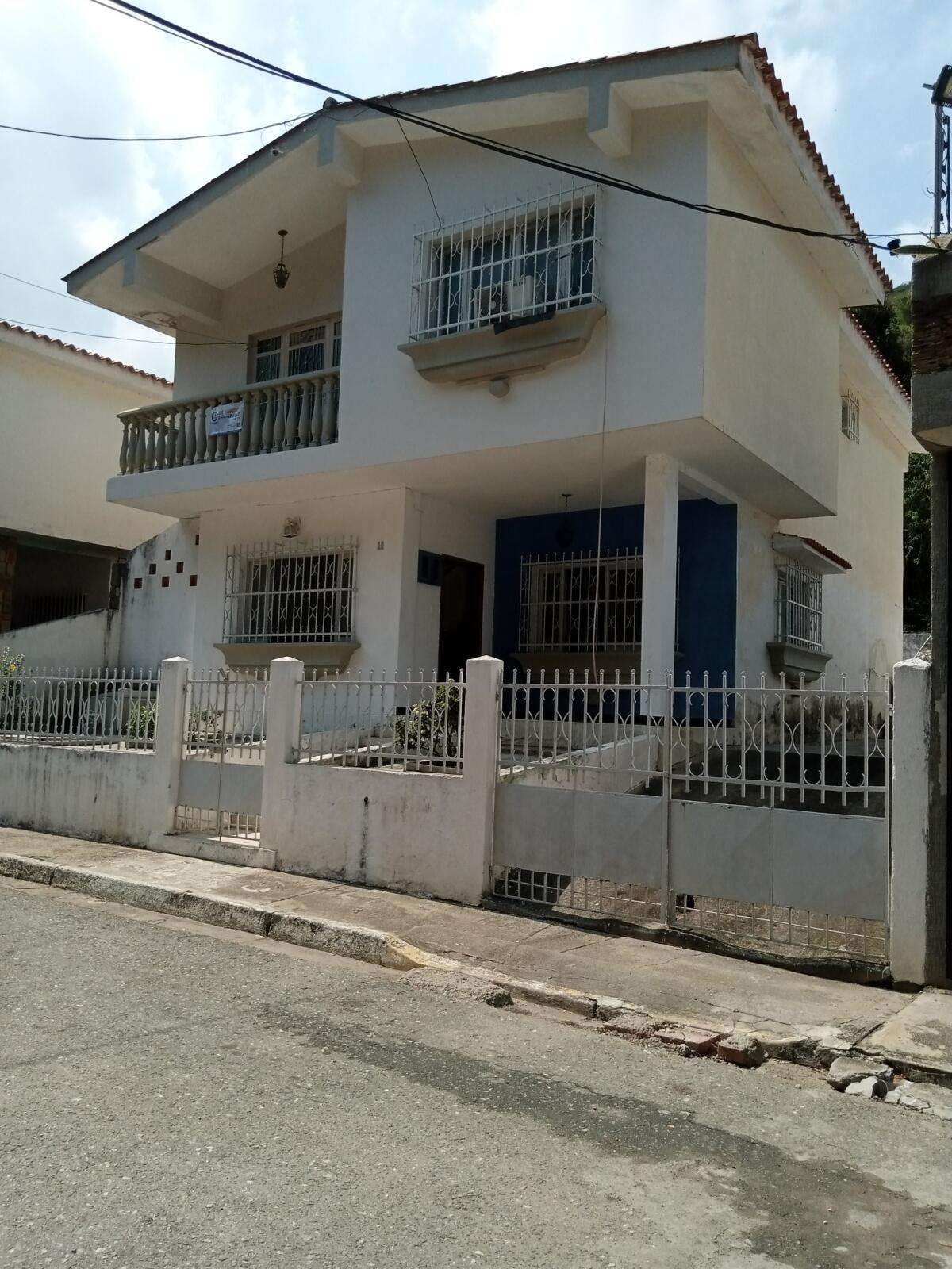 5057901982425132712 VENTA DE CASA-QUINTA PUERTO CABELLO