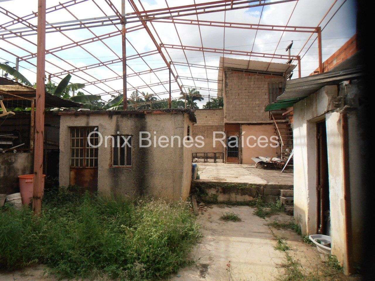 Galpón y casa a remodelar en autopista Sur