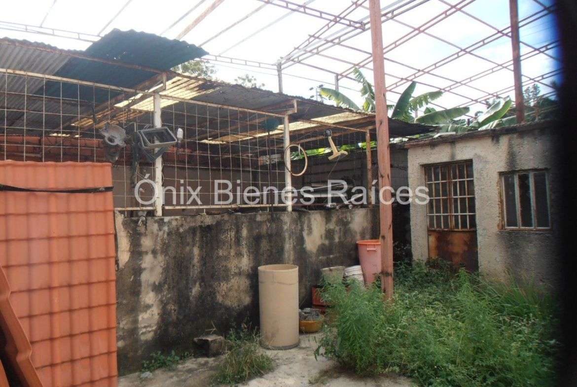 Galpón y casa a remodelar en autopista Sur