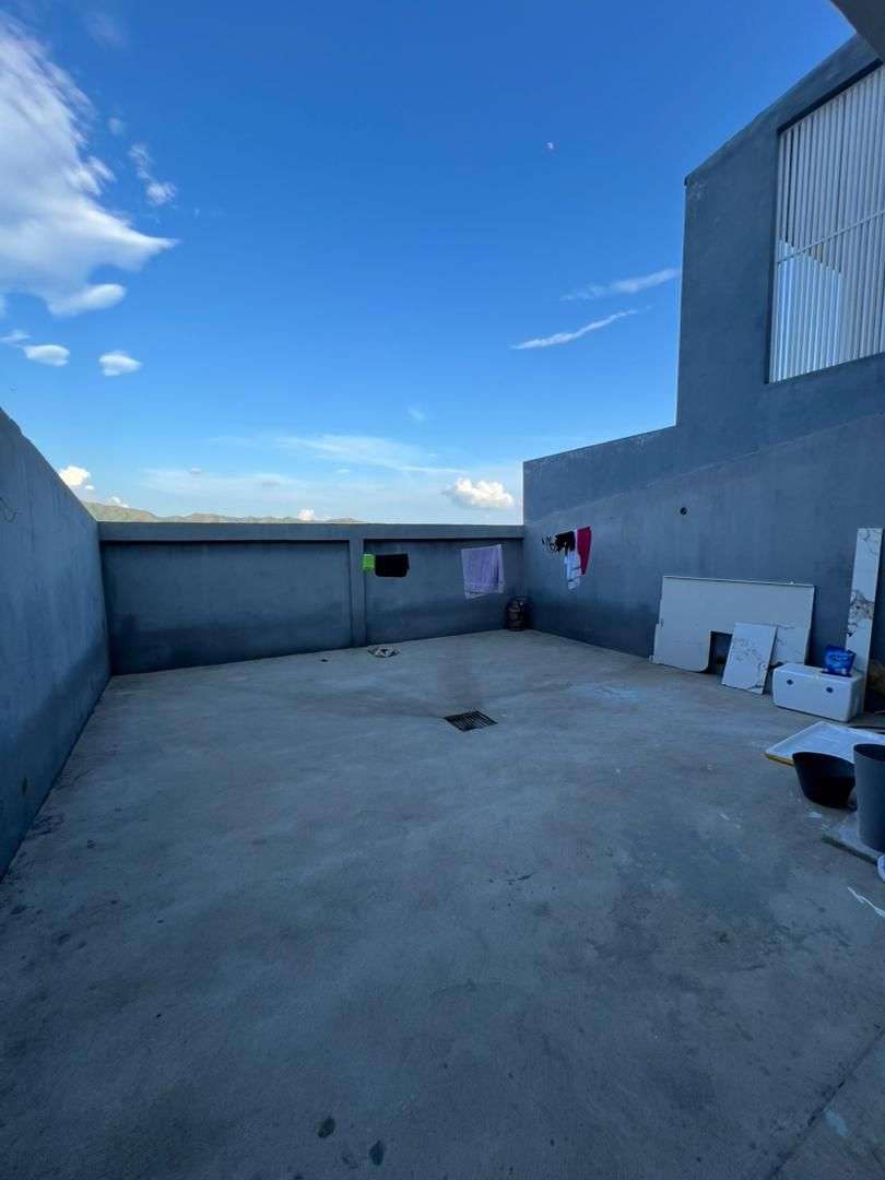85512 Townhouse en venta Cumbres De La Esmeralda