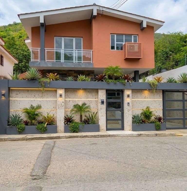VENTA DE CASA-QUINTA PUERTO CABELLO