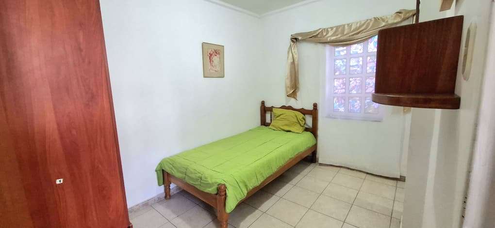 Alquiler en Prados del Este – 2 Habitaciones, 2 Baños, Patio. Amoblado y Equipado