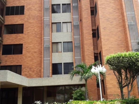 ALQUILO APARTAMENTO AMOBLADO EN SECTOR VALLE FRIO