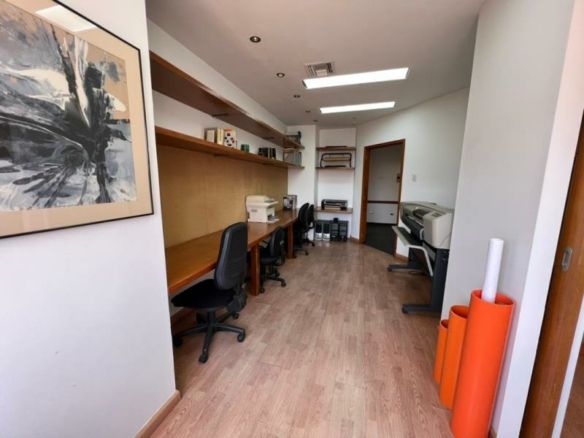 Oficina en el AB