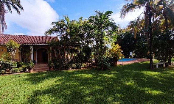 CASA EN VENTA EN SAFARI CARABOBO