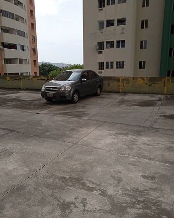 APARTAMENTO EN VENTA URB EL PARRAL