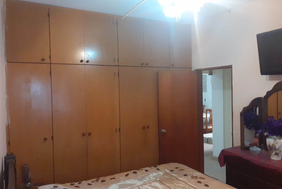 Apartamento de 75 mts. Avenida Victoria, Caracas.