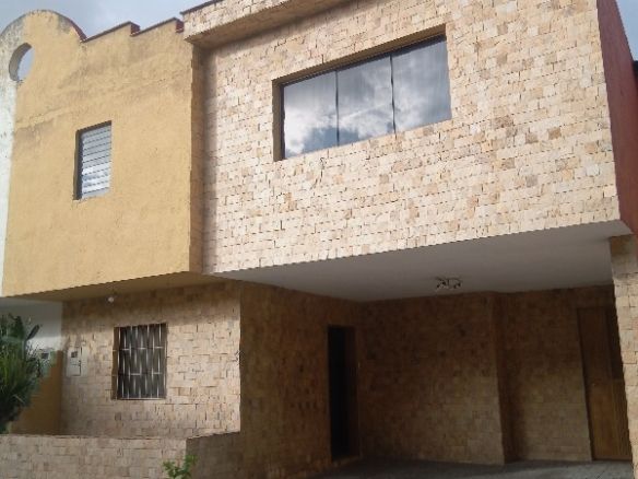 Se Vendo Town house en Mangos Paradise naguanagua