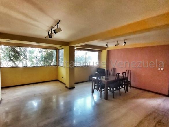APARTAMENTO EN VENTA – ELENA MARIN NOBREGA