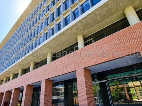 LOCAL COMERCIAL EN VENTA – YENNIEF ROJAS