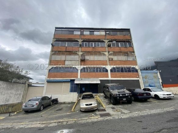 OFICINA EN VENTA – YENNIEF ROJAS