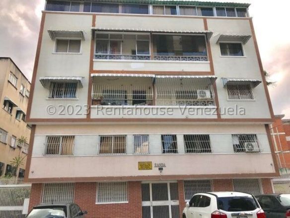 APARTAMENTO EN VENTA – ELENA MARIN NOBREGA