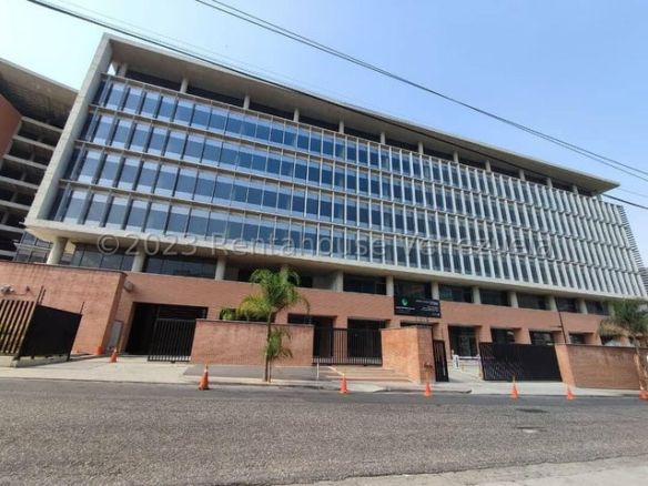 EDIFICIO EN VENTA – YENNIEF ROJAS