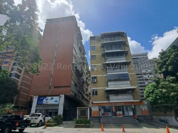 APARTAMENTO EN VENTA – ELENA MARIN NOBREGA