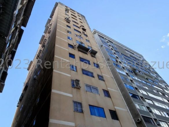 APARTAMENTO EN VENTA – ELENA MARIN NOBREGA