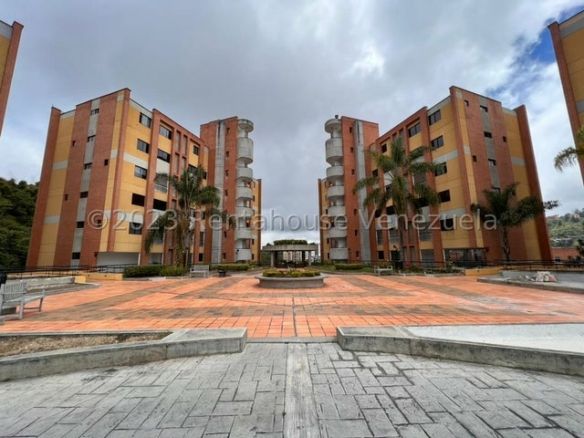 APARTAMENTO EN VENTA – YENNIEF ROJAS