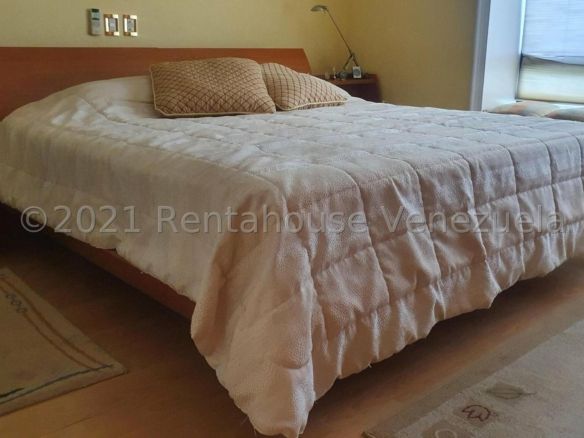 CASA EN VENTA SELENE MARIN – MLS#23-1904