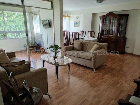 APARTAMENTO EN VENTA-CECILIA GUTIERREZ