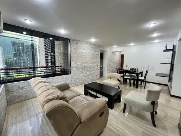 APARTAMENTO EN ALQUILER – YENNIEF ROJAS