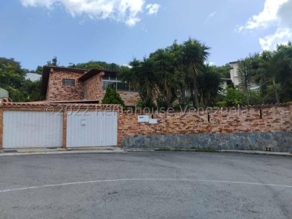 CASA EN VENTA SELENE MARIN – MLS#23-4928