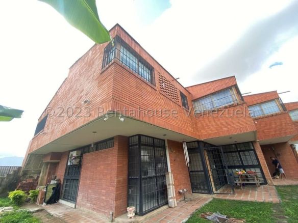 CASA EN VENTA SELENE MARIN – MLS#23-21242