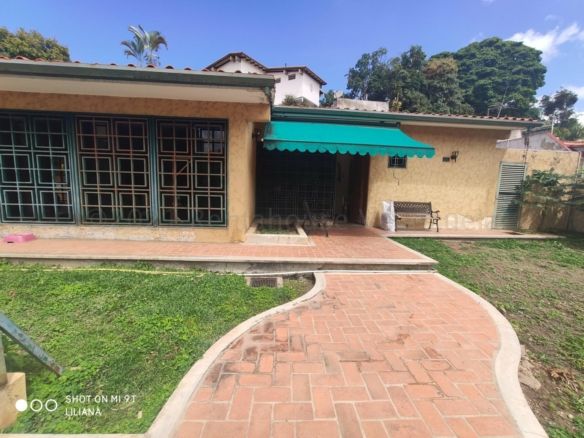 CASA EN VENTA SELENE MARIN – MLS#23-22036
