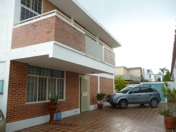 CASA EN VENTA SELENE MARIN – MLS#20-8284