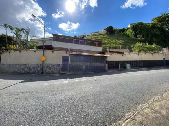CASA EN VENTA-SELENE MARIN NOBREGA- MLS#23-20011