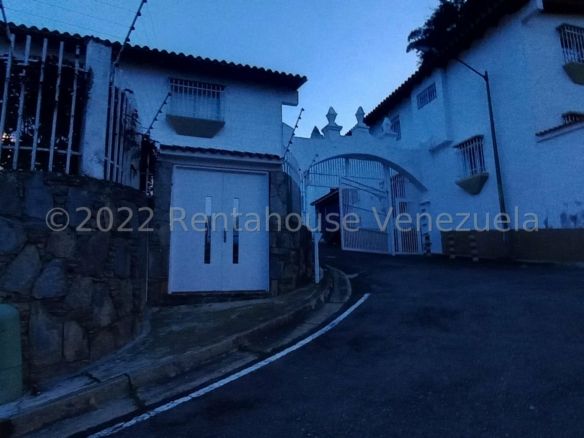 CASA EN VENTA-SELENE MARIN NOBREGA- MLS#23-13465