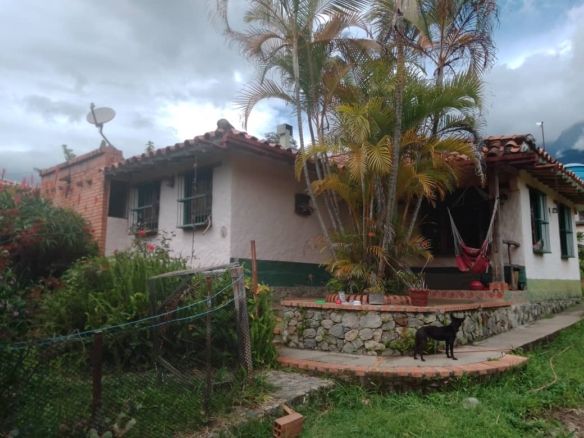 Hermosa Casa con Clima de Montaña