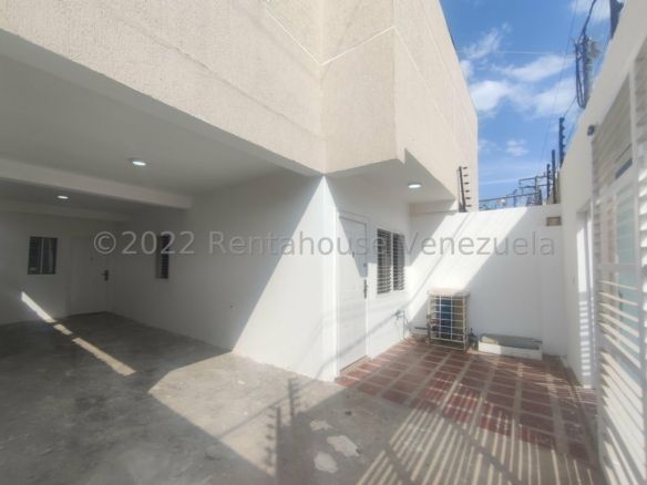 casa en venta La Macandona MLS #23-23495