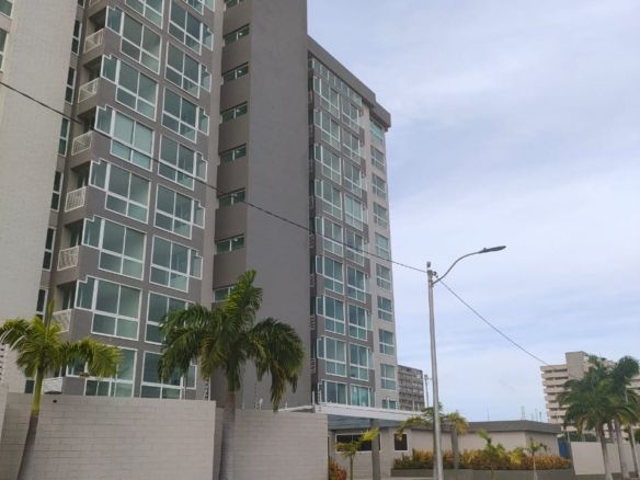 APARTAMENTO EN URB. DUMAR. OBRA BLANCA