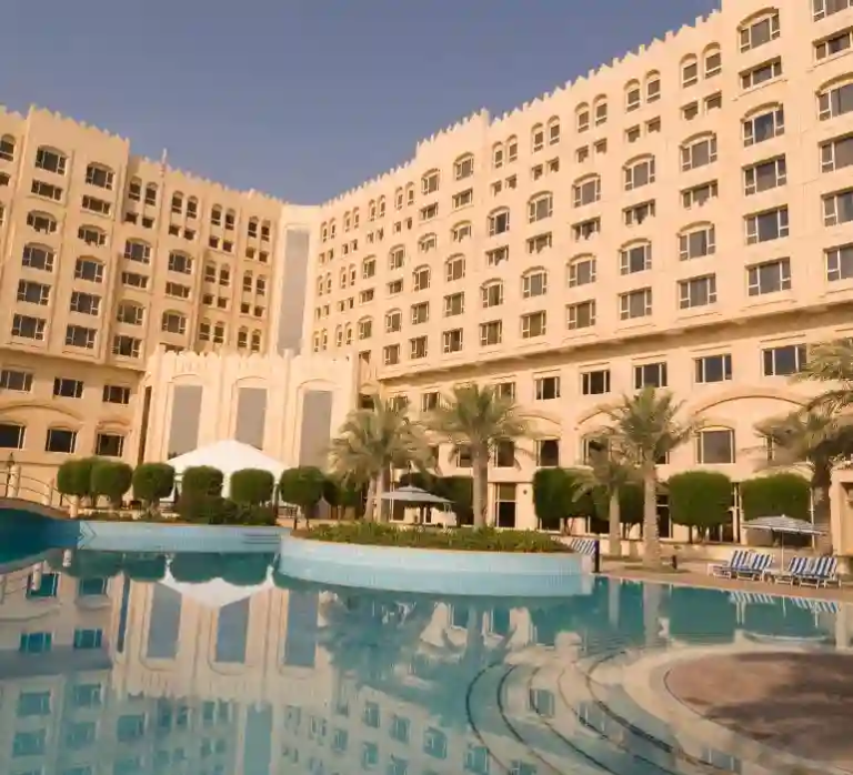 Hotel / Resort