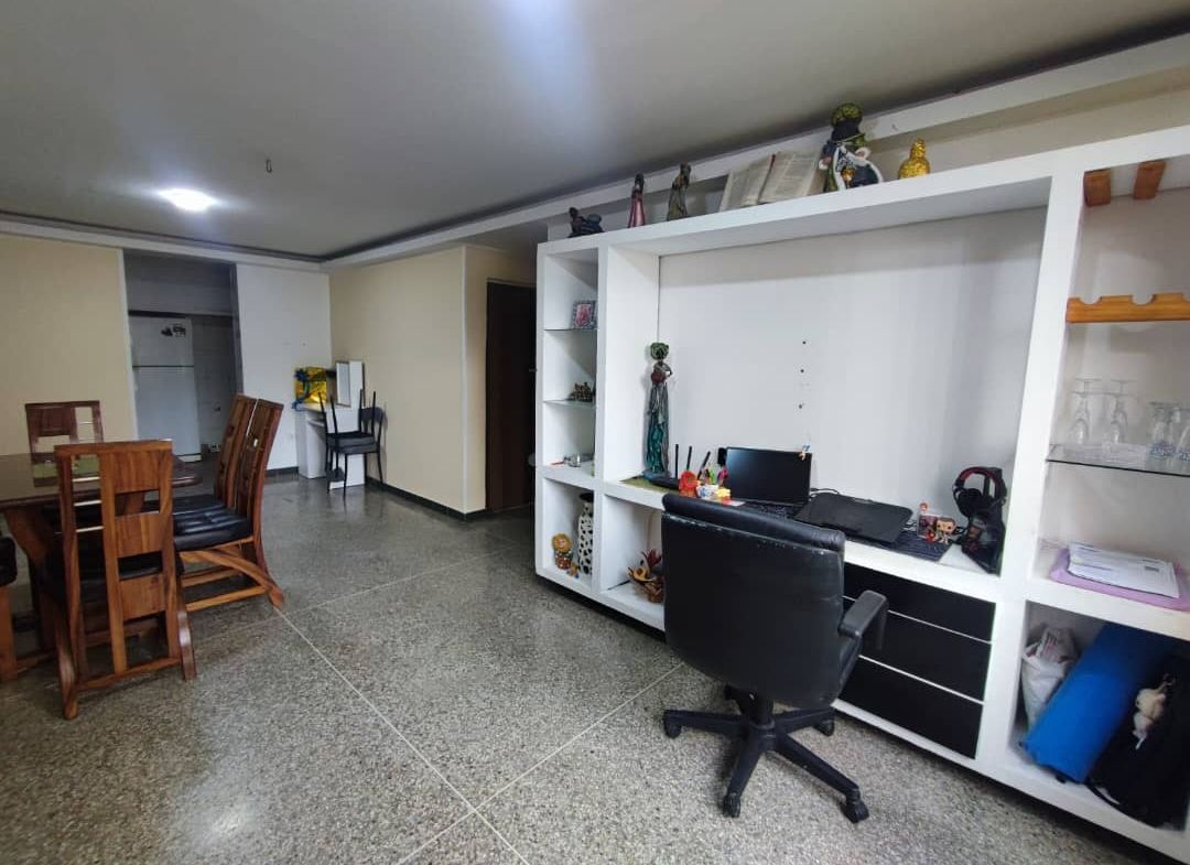WhatsApp Image 2025-08-11 at 10.02.21 AM (1) Venta oportunidad Apartamento actual El Valle Caracas