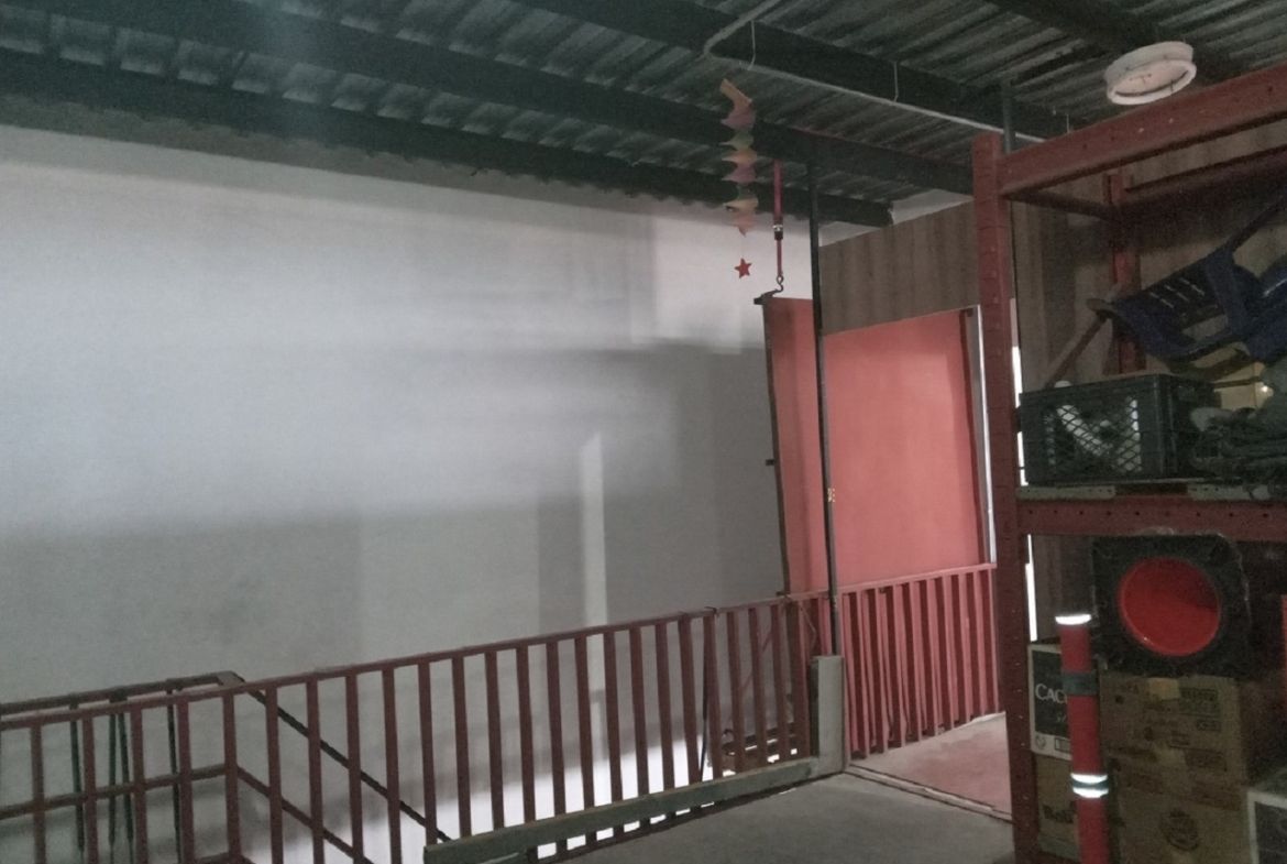 LOCAL COMERCIAL AV FUERZAS ARMADAS