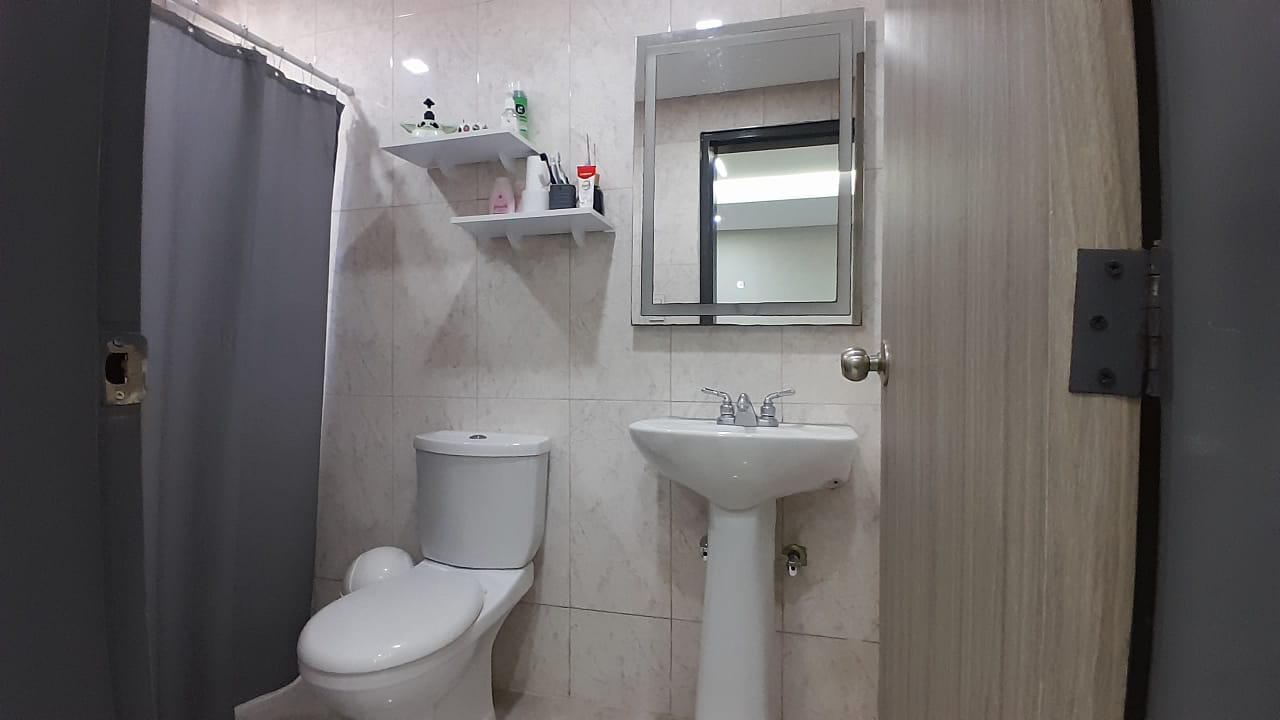 IMG-20250716-WA0089 APTO. EN VENTA TRIGAL NORTE, VALENCIA VENEZUELA