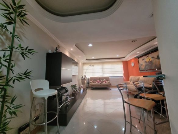 Apartamento en venta Urb. Valles de Camoruco